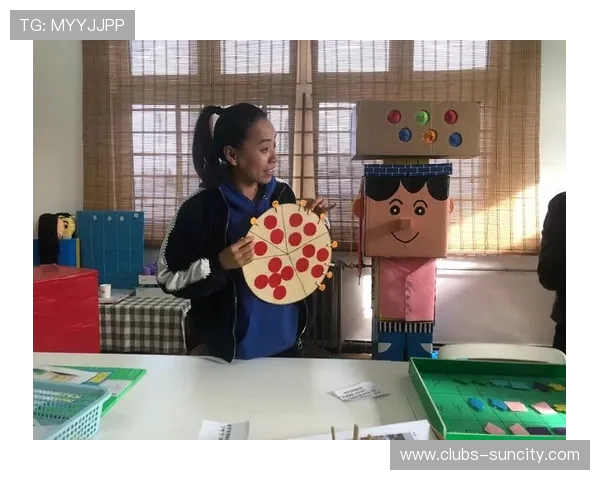 幼儿园老师陪伴孩子玩的创意互动小游戏提升孩子社交与认知能力